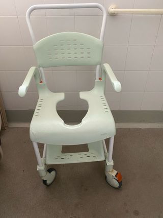 Silla ducha con ruedas - Baño