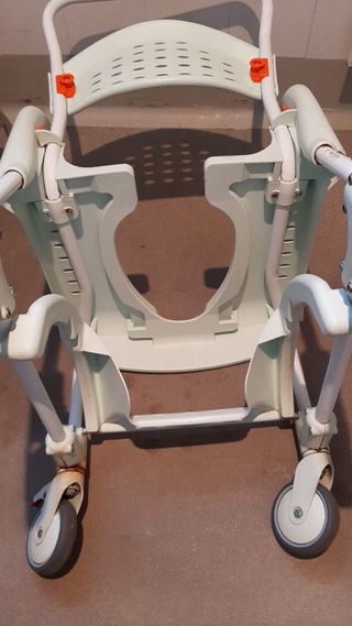 Silla ducha con ruedas - Baño