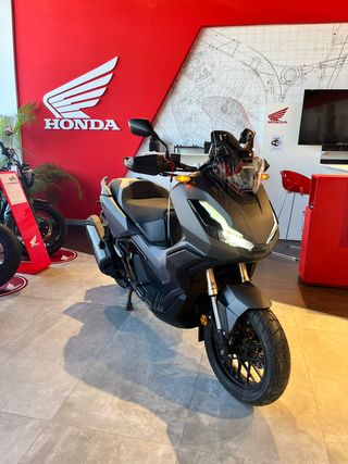 HONDA ADV 350 - Moto Scooter