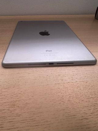 iPad 6ª generación 128 gb- Gris/Plata