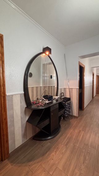 Recibidor negro mármol - Estilo años 80