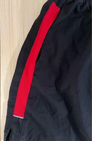 costume Nike nero