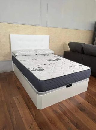Canapés y colchones y sofas 