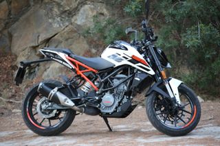 KTM Duke 125 - Moto Impecable