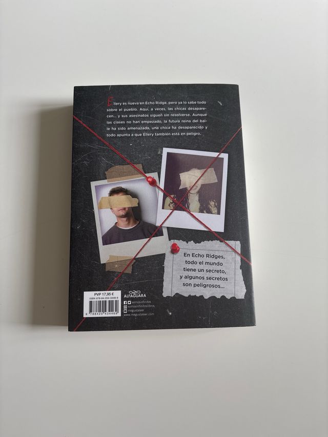 Alguien tiene un secreto / Two Can Keep a Secre...