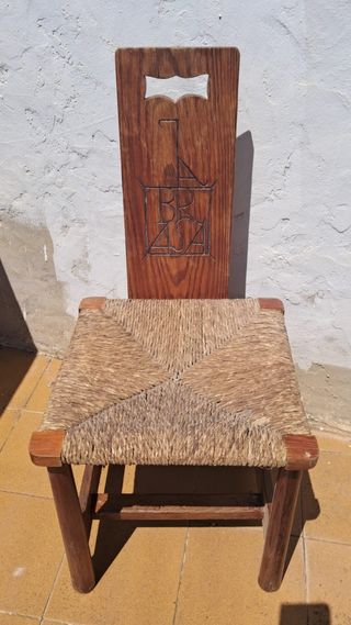 Silla madera antigua