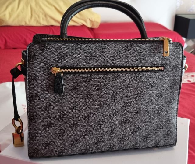 Bolso GUESS negro y gris