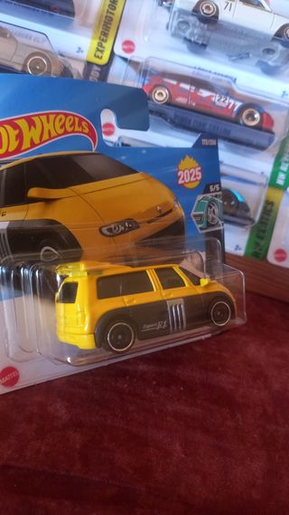 Hot Wheels Renault Espace F1 - 2025