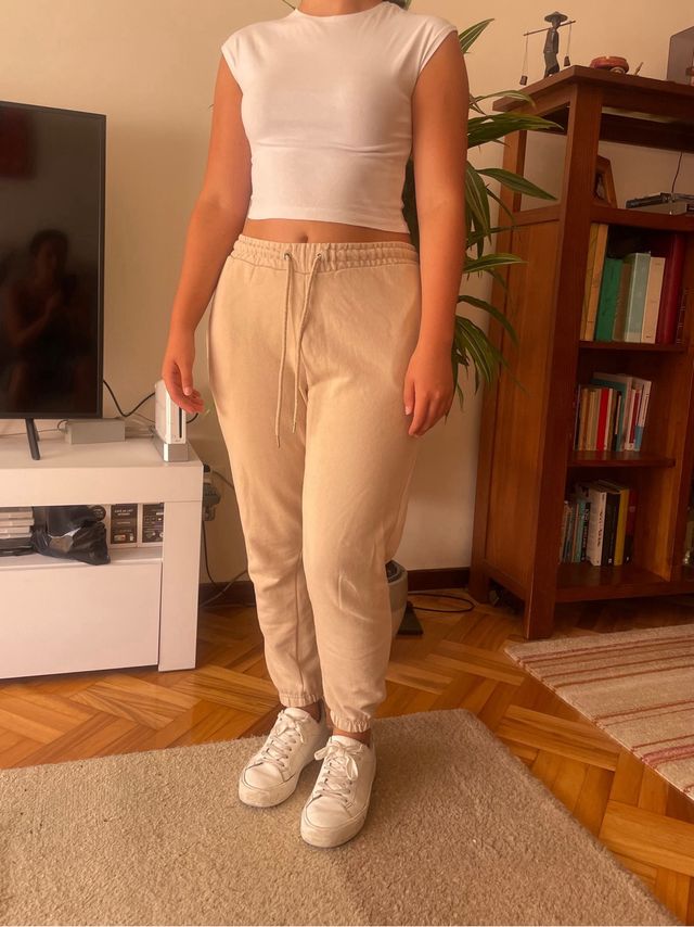 Pantalones deportivos beige