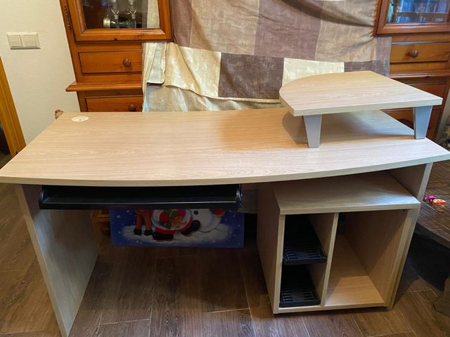 Escritorio madera color beige