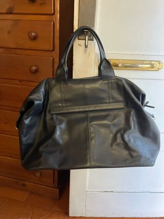 Bolsa viaje piel ZARA negra