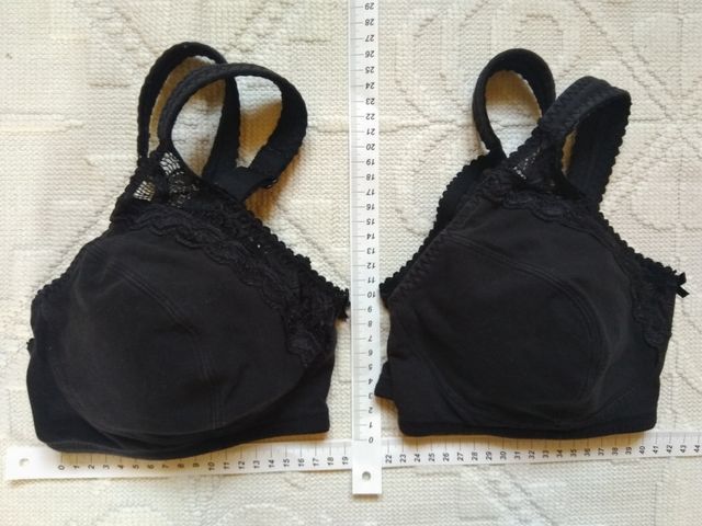 2 reggiseni neri