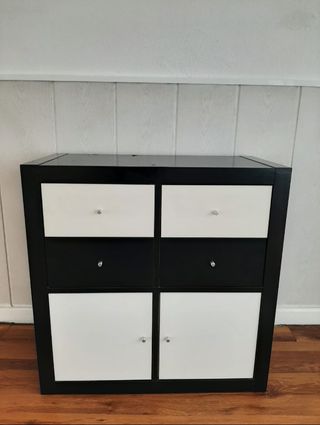 Armario Ikea blanco y negro