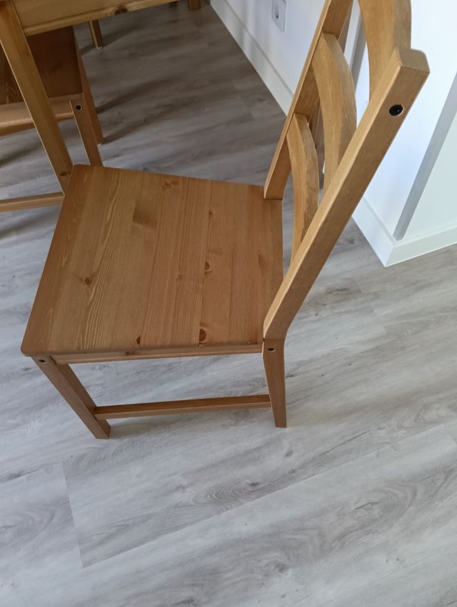 Mesa cocina + 4 sillas madera