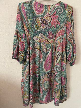 Vestido paisley verde y rosa
