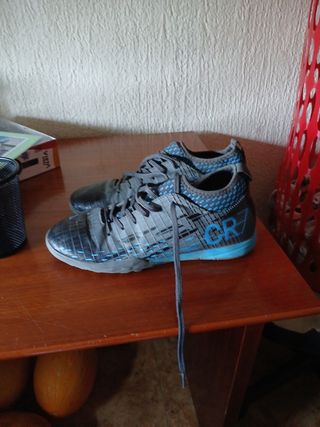 Zapatos CR7
