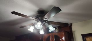 Ventilador con lamparás(LED) de flores de cristal 