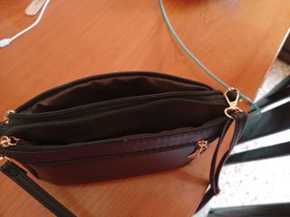 Bolso bandolera negro acolchado