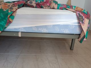 Cama de matrimonio 135 con cabecal y mesitas