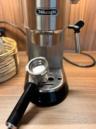 Cafetera espresso DeLonghi EC685.M