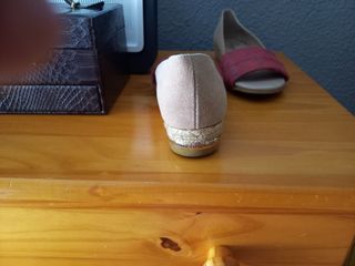 Zapatos verano, abiertos por delante 
Número 37