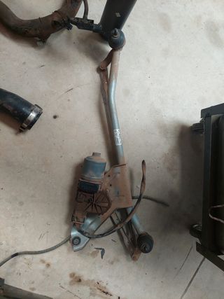 Motor limpiaparabrisas Dacia Sandero 