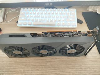 Gráfica Gigabyte RX6600 Eagle 8GB