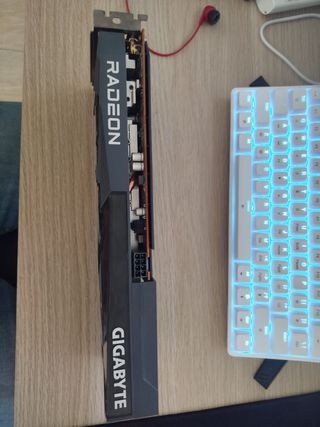 Gráfica Gigabyte RX6600 Eagle 8GB