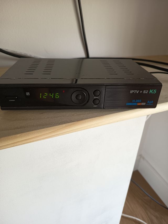 Decodificador IPTV + S2 K5