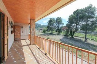 Chalet en venta en Vallirana