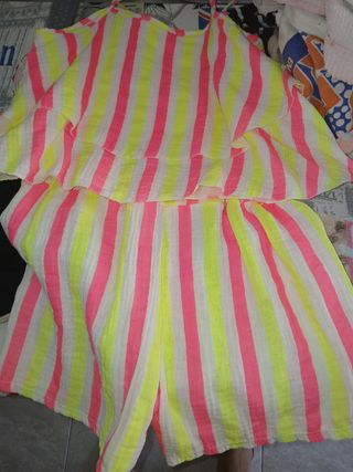 Conjunto rayas rosa-amarillo