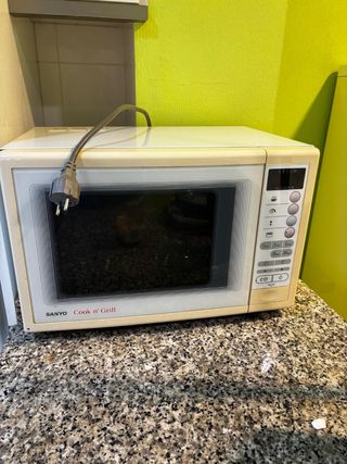 Microondas Sanyo Cook'n'Grill