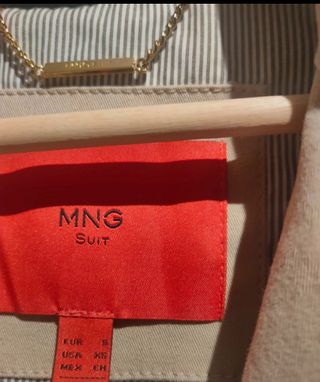 Gabardina beige Mango