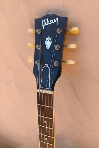 Gibson ES-335 hecha en Memphis USA 2004