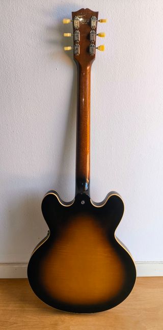 Gibson ES-335 hecha en Memphis USA 2004