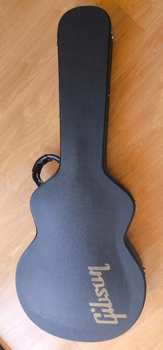Gibson ES-335 hecha en Memphis USA 2004