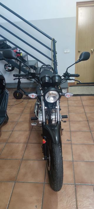 Moto SUMCO ST125 - Buen estado