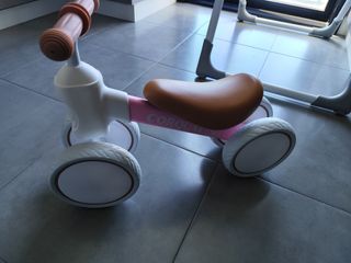Correpasillos infantil rosa