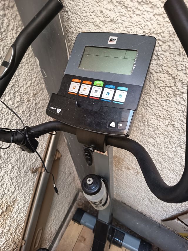Bicicleta estática BH  Artic,fitness