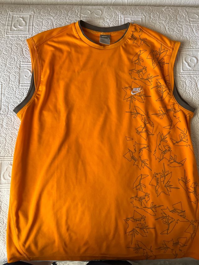 Camiseta Nike naranja talla L