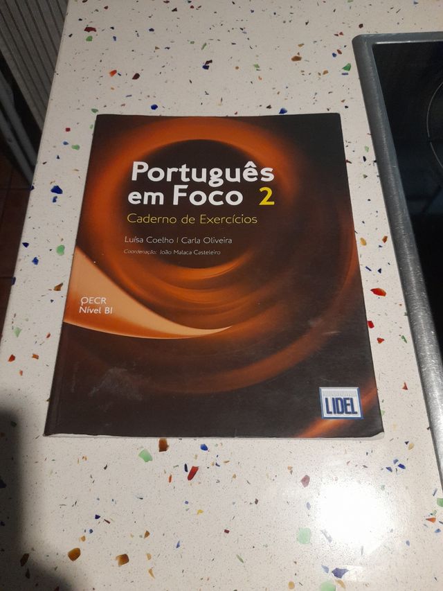 Português em Foco 2 Caderno de exercícios (Port...