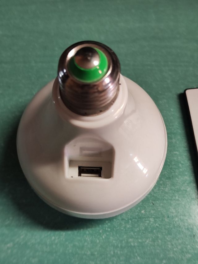 Bombilla LED inteligente con altavoz, bluetooth...