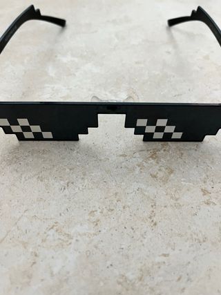 Gafas Pixeladas Negras