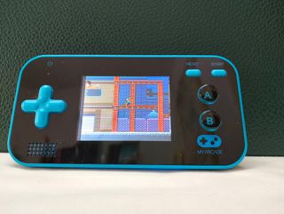 Miniconsola retro portátil 220 en 1