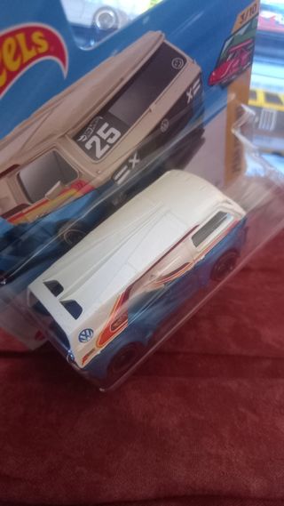 Hot Wheels VW T3 Custom - 1 Carro