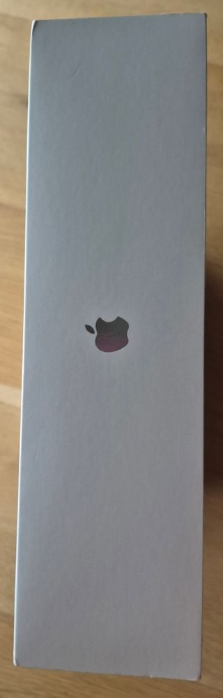 Caja VACÍA de MacBook Pro Apple