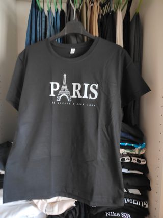 T-shirt Paris nera unisex