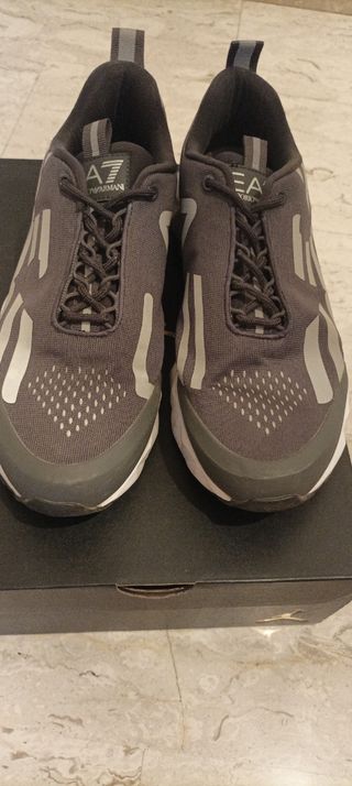 Scarpe Armani - Ottimo stato
Cell: 3454599545

