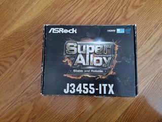 ASRock J3455-ITX: Caja placa base