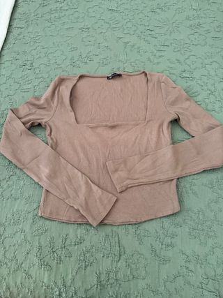 Top cuello cuadrado Zara 
